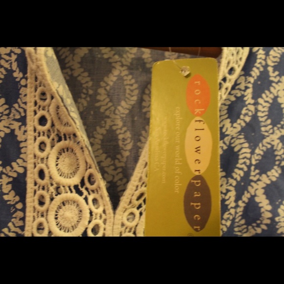 Blue shift dress - Picture 2 of 4